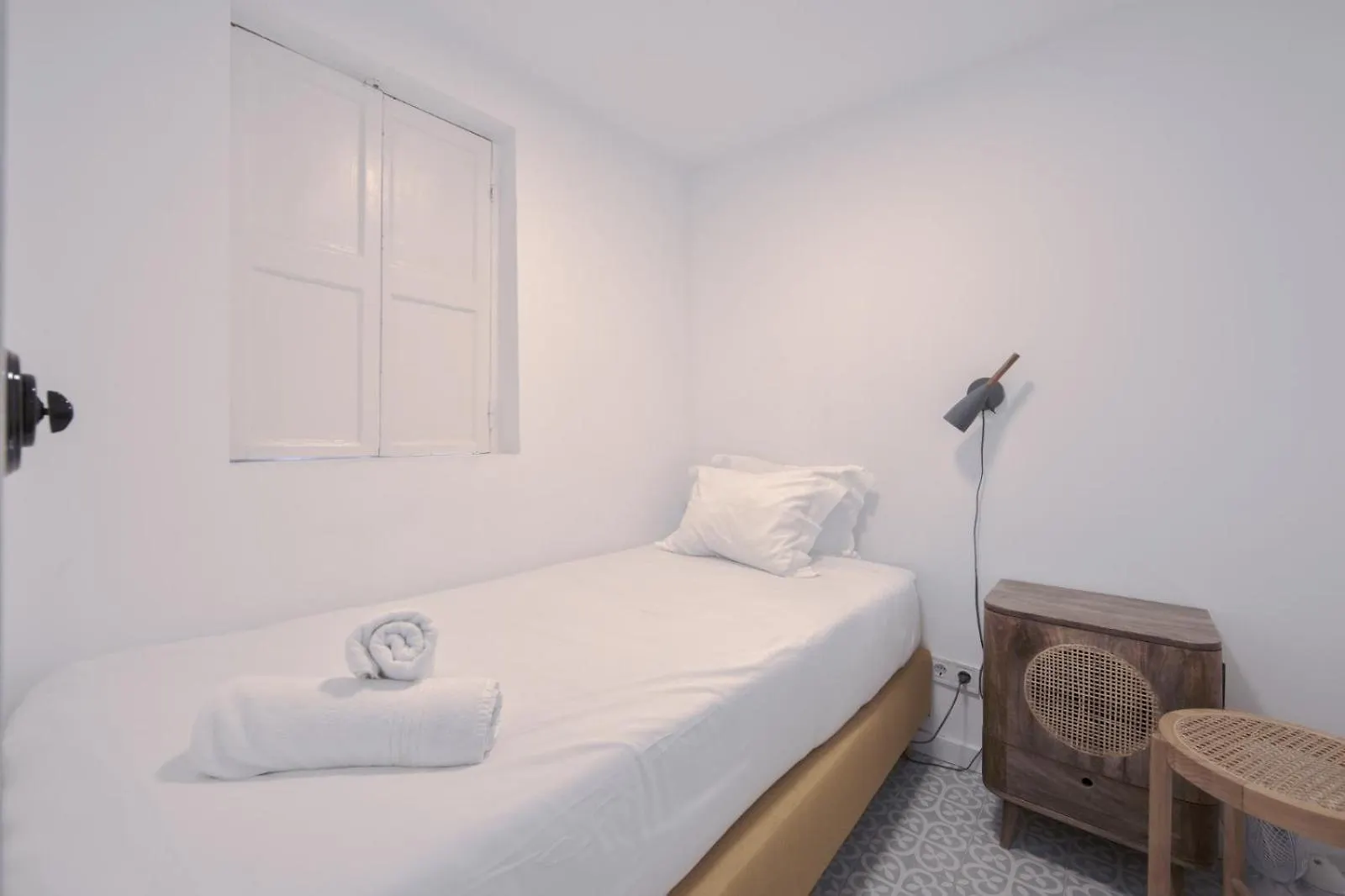 Alfama Design With Terrace By Homing Apartment Lisbon